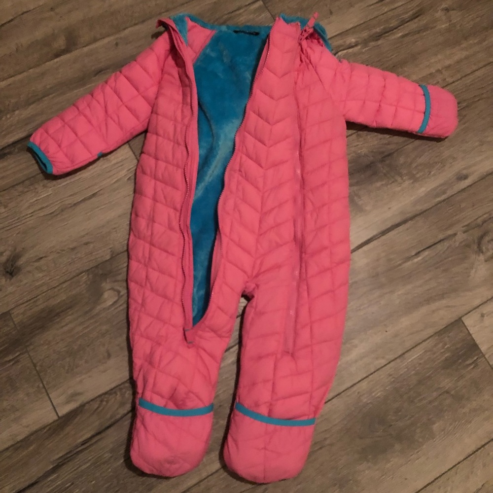 Adorable & cozy 24m  snowsuit